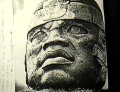 Afro-Olmec%20head